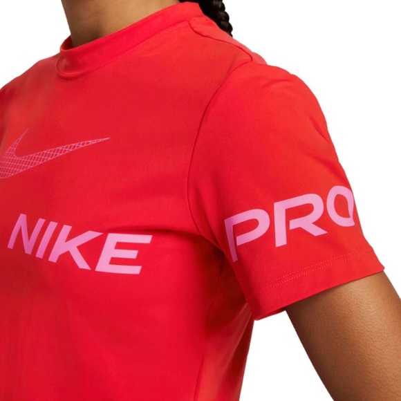 New w/ Tags* Nike Crop Top (also have matching bottoms) (Dri-Fit) - Picture 4 of 6